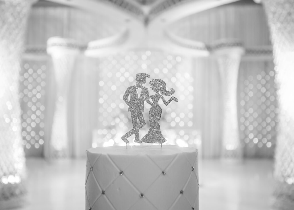 wedding cake topper